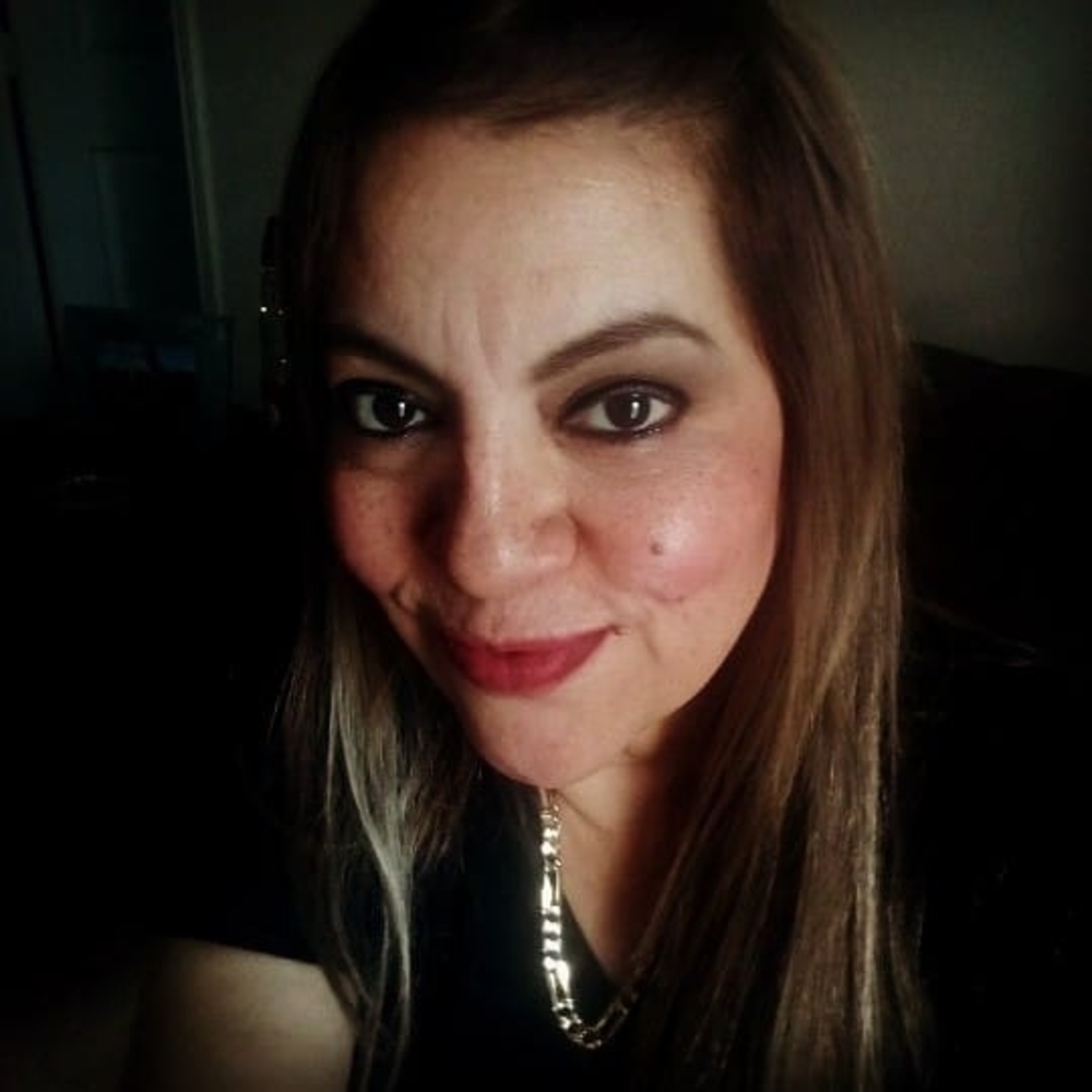 Meet your Posher, Roxanna